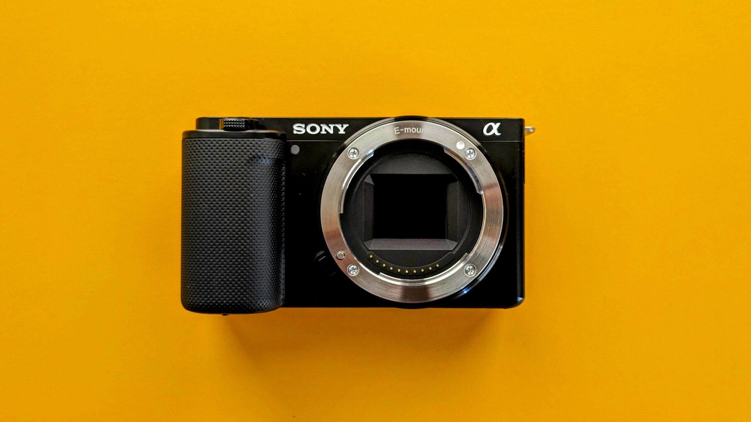 sony-zv-e10-camera-body